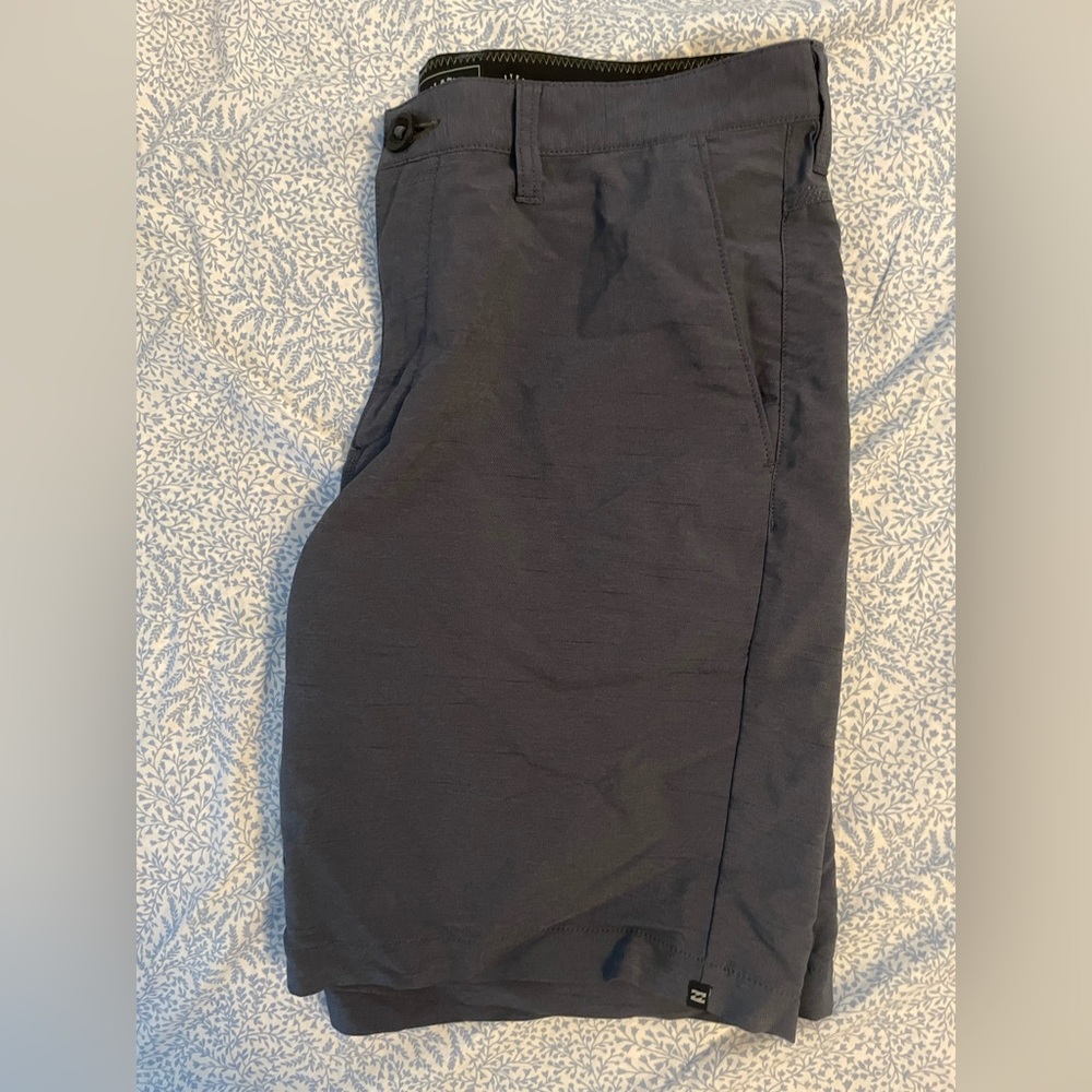 SET OF TWO Men’s Billabong shorts